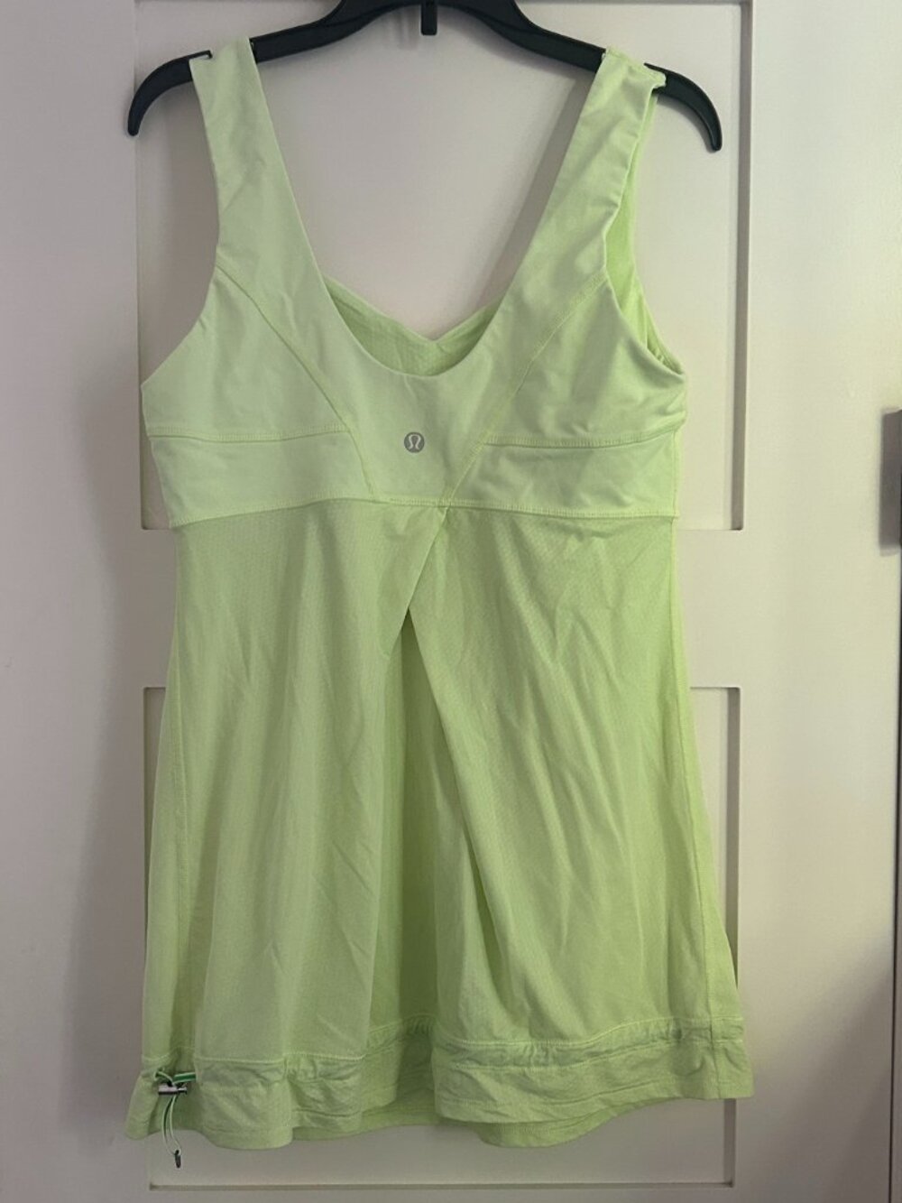 Lululemon Tame Me Rum Tank Neon Green - size 8
